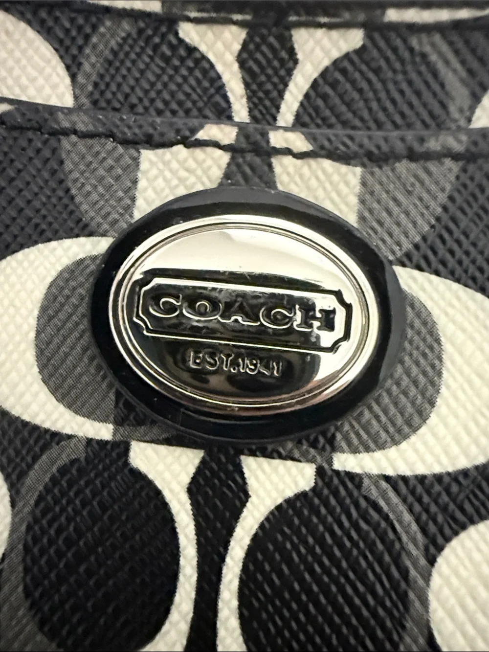 Coach Black & White Signature Pattern Card Case Wallet!